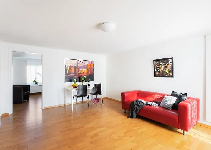 Swiss Star - Contactless Self Check-in