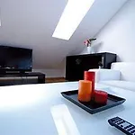 Swiss Star - Contactless Self Check-in *